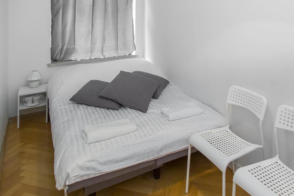 Metro Centrum Guest Rooms Varsovia Exterior foto