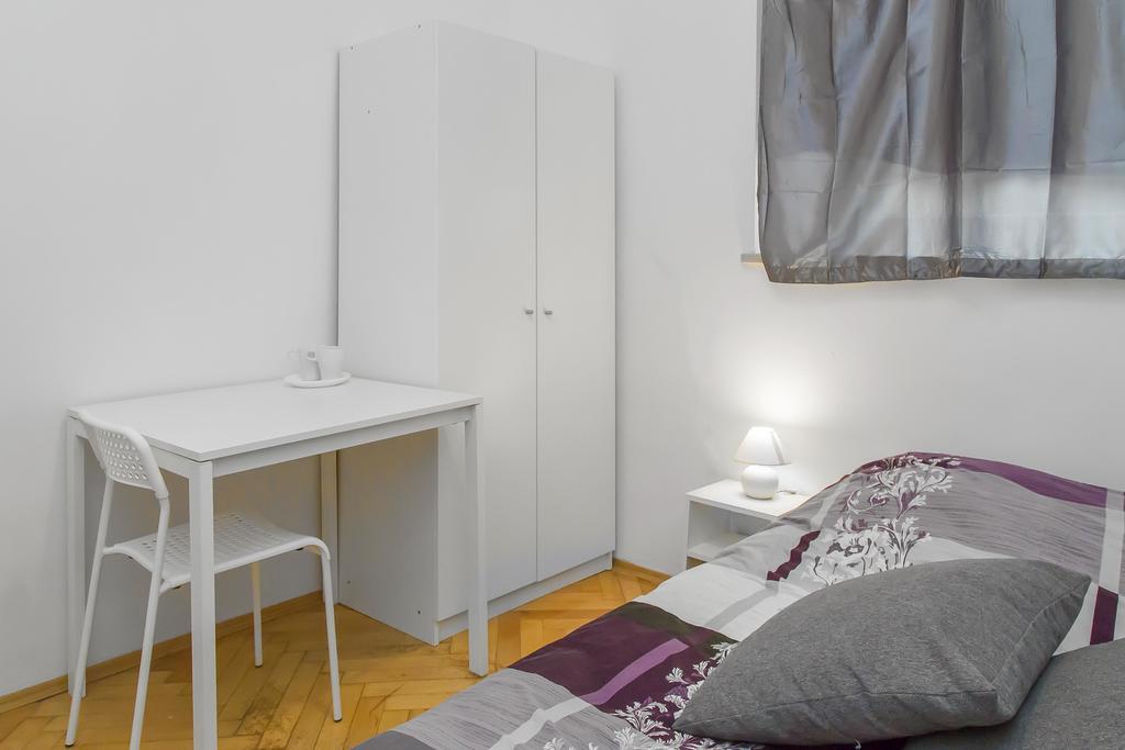 Metro Centrum Guest Rooms Varsovia Exterior foto